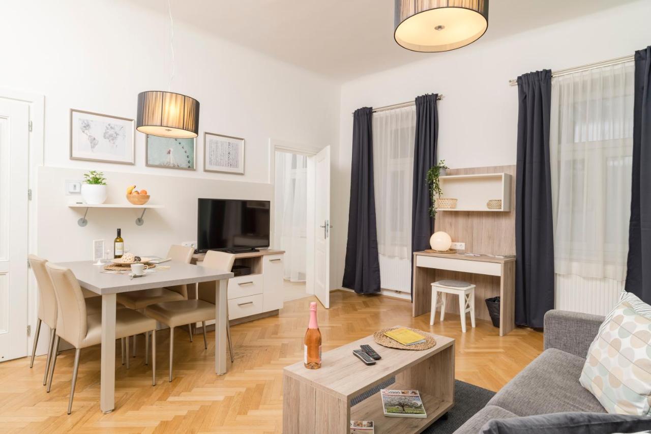 Kaiser Loft By Ichbucheat Apartment Wien