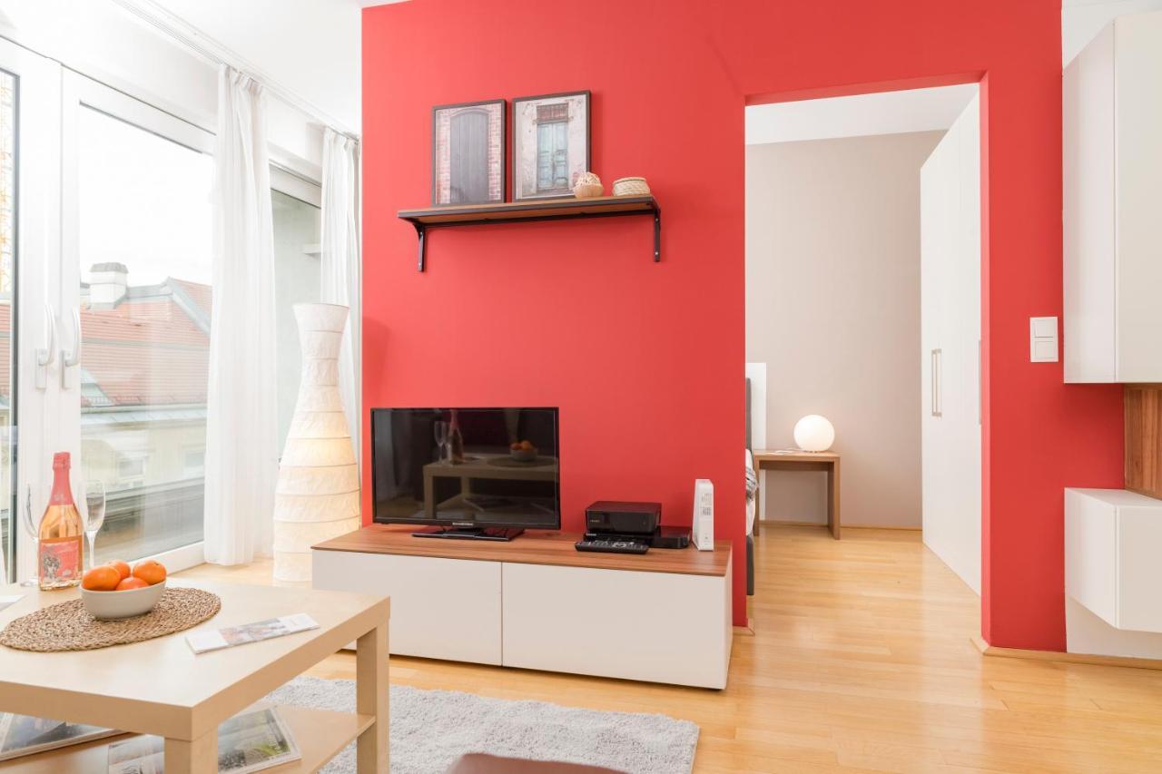 Kaiser Loft By Ichbucheat Apartment Wien